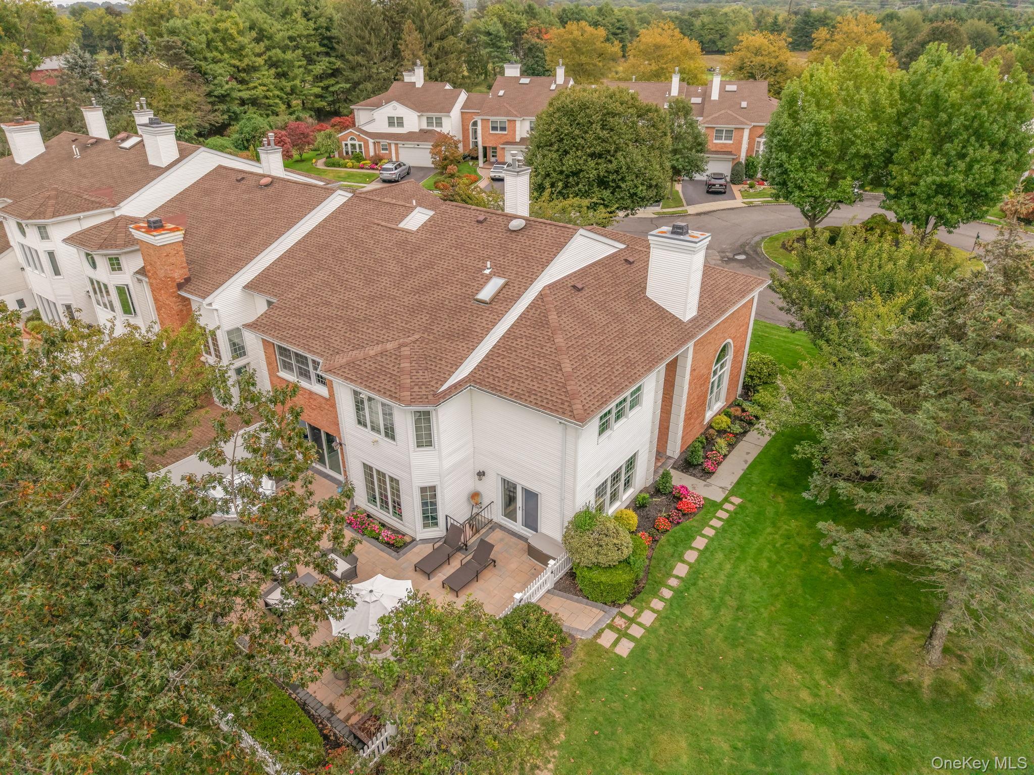 52 Hamlet Drive 52