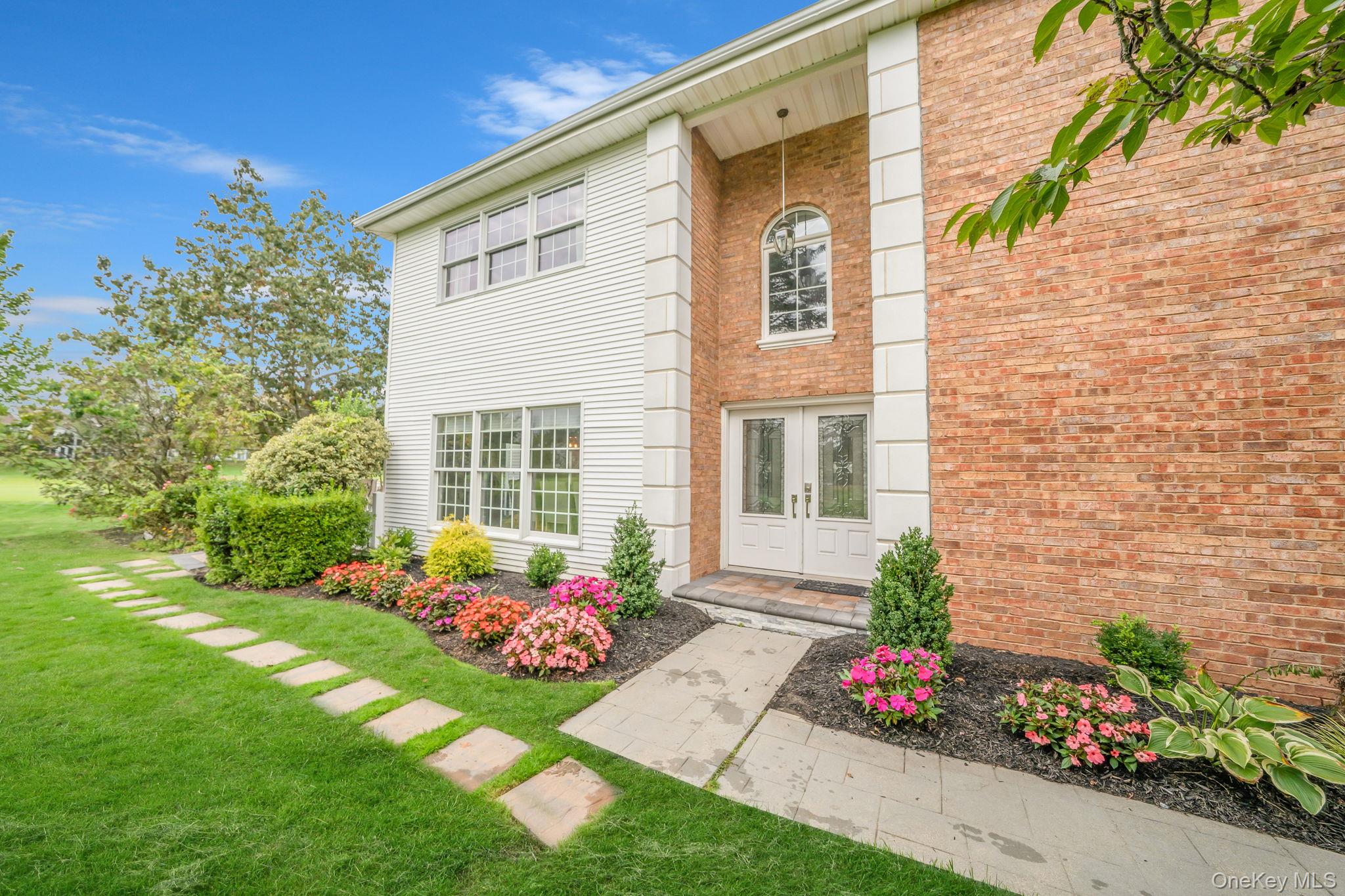 52 Hamlet Drive 52