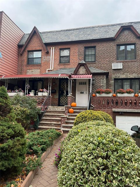 Photo of 3018 Hobart Street, Woodside, NY 11377 (MLS # 934331)