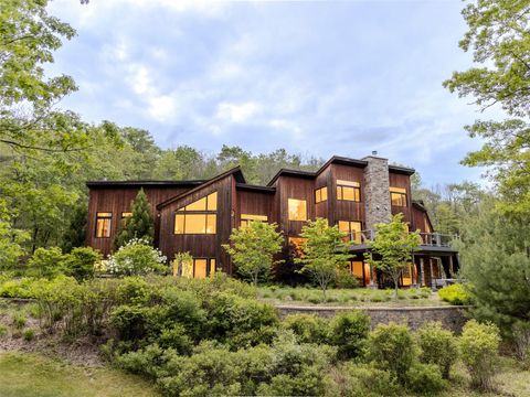 25 Vincent Place Wurtsboro NY 12790