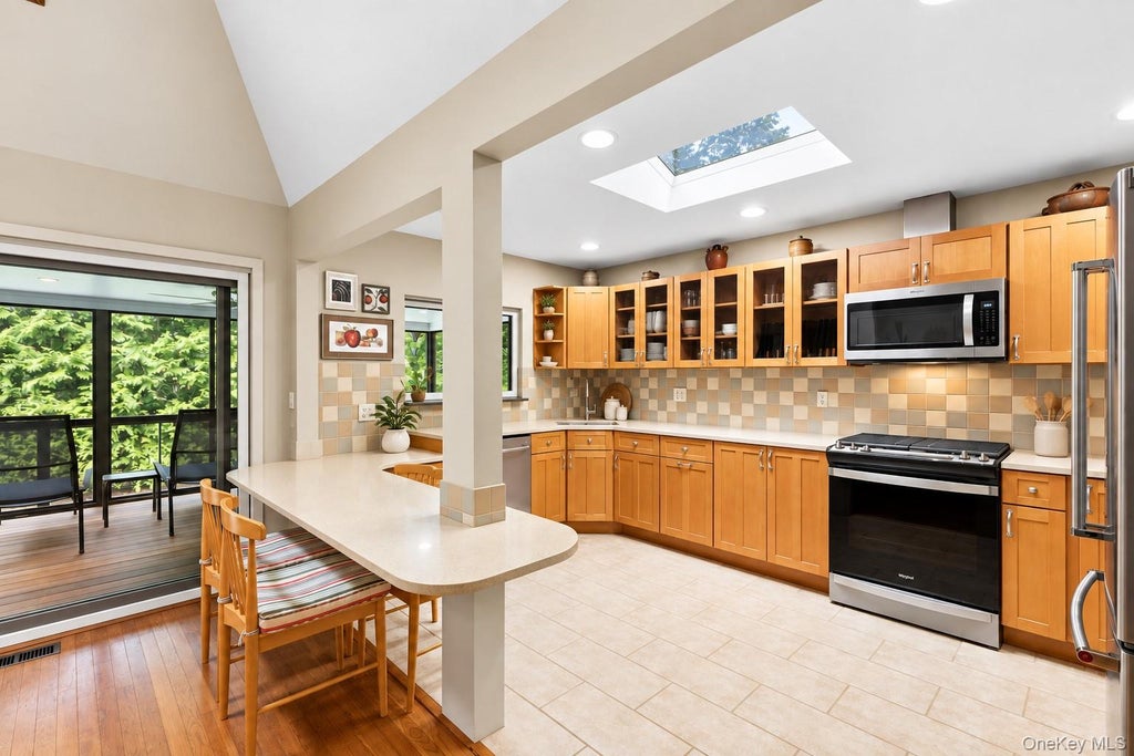 Photo of 15 Springwood Way, East Hampton, NY 11937 (MLS # 1053502)