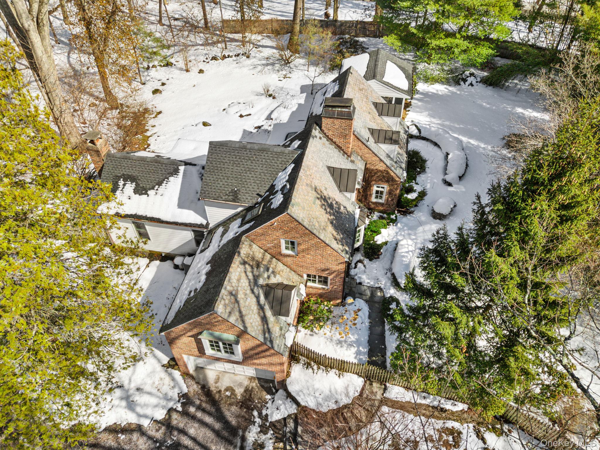 101 Upper North Highland Place