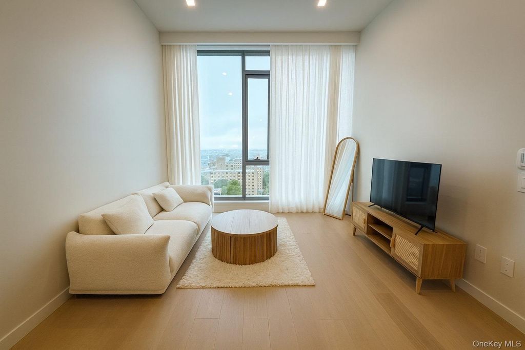 Photo of 35-32 Leavitt St St #PH H, Flushing, NY 11354 (MLS # 976732)