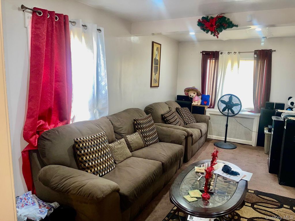 Photo of 212-24 112 Road, Queens Village, NY 11429 (MLS # 961260)