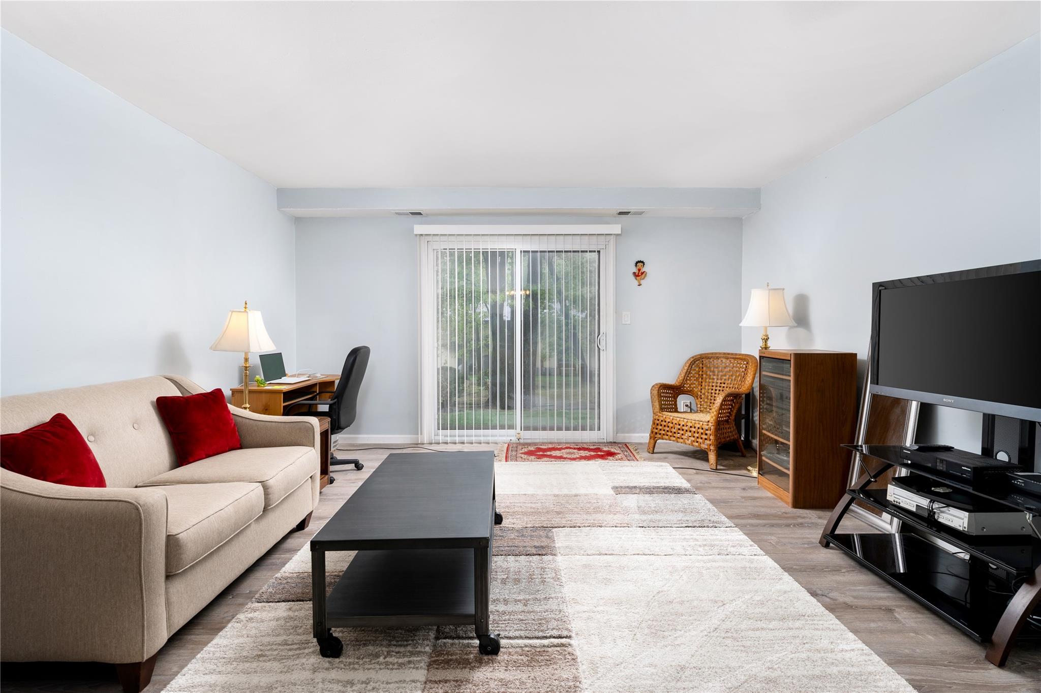 13 Beech Ct #13, Selden, New York image 6