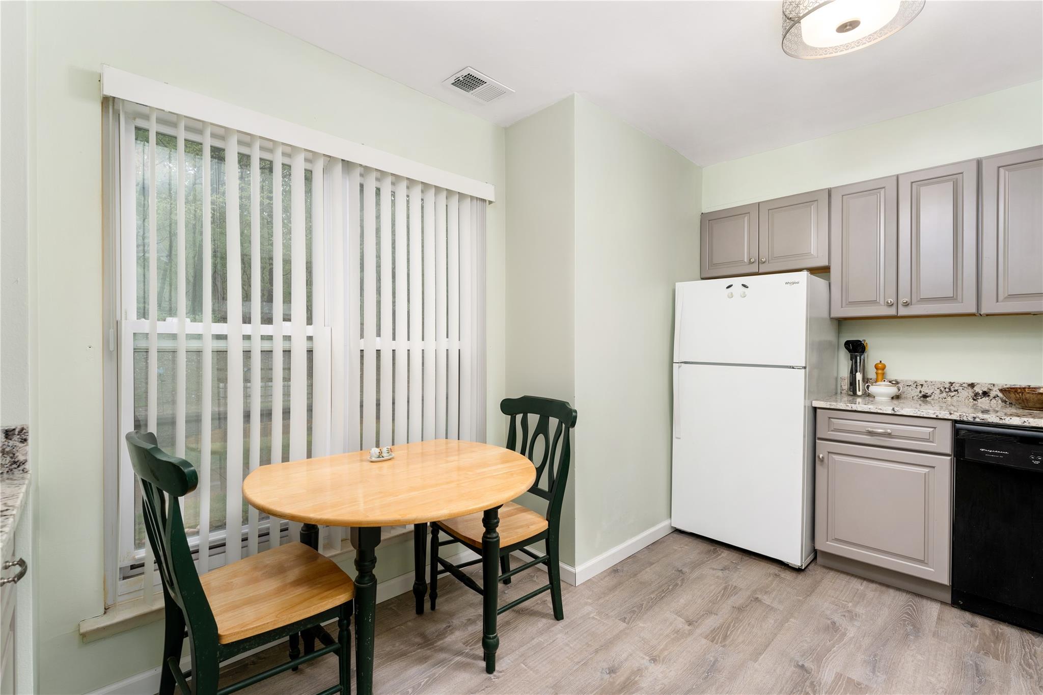 13 Beech Ct #13, Selden, New York image 10