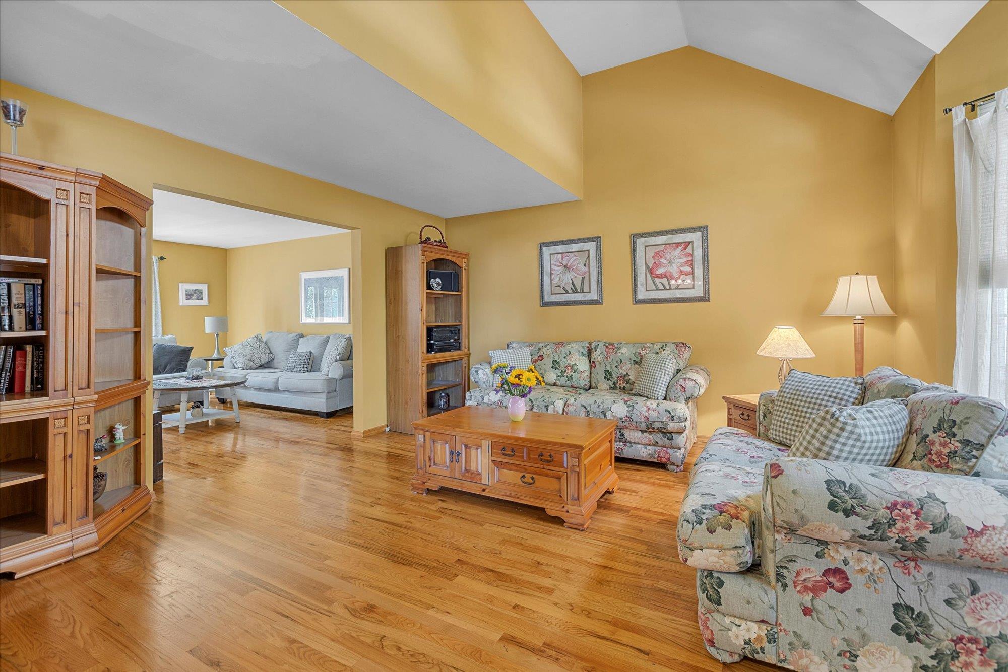 176 Cranberry Court, Melville, Ohio image 5