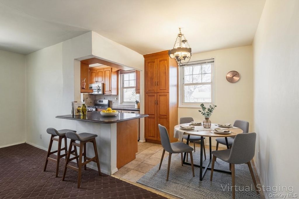 Photo of 61-28 255th St #1016, Little Neck, NY 11362 (MLS # 977796)