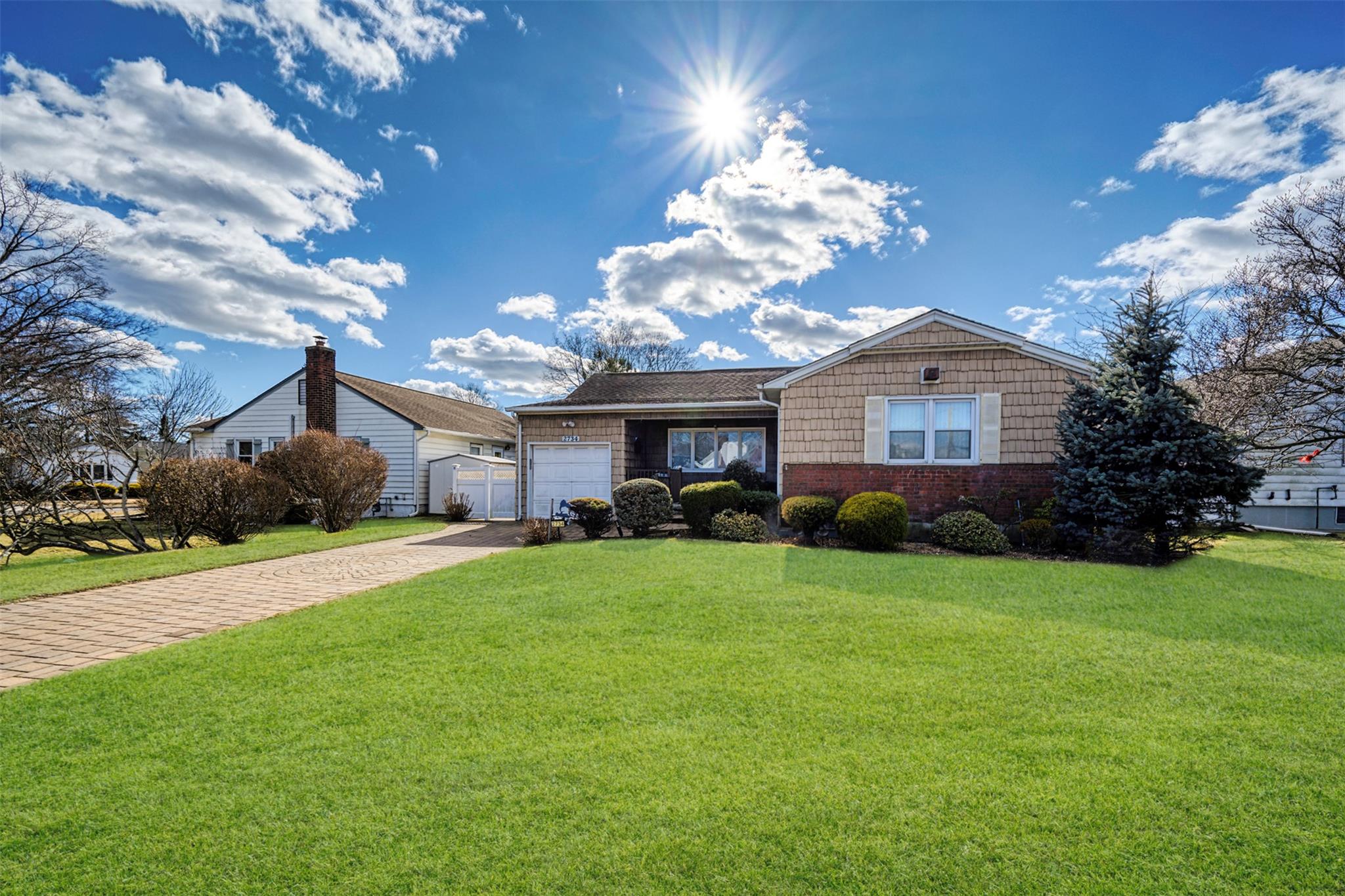 2734 Harvey Drive, North Bellmore, New York image 1