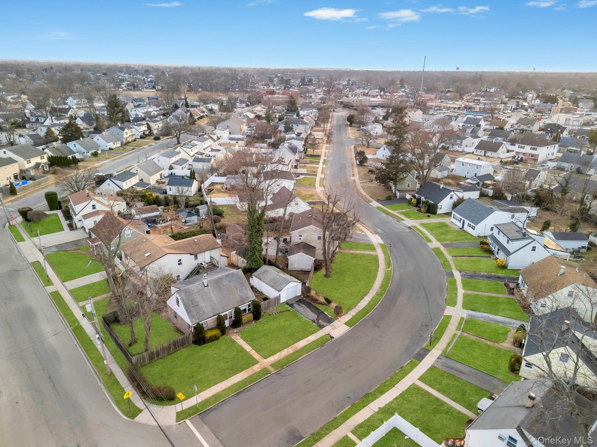 2528 Marshall Avenue