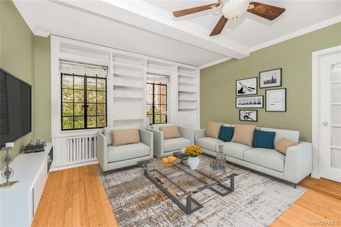 45 Tudor City Place Unit 404, New York (Manhattan), NY 10017 - MLS#: 974079