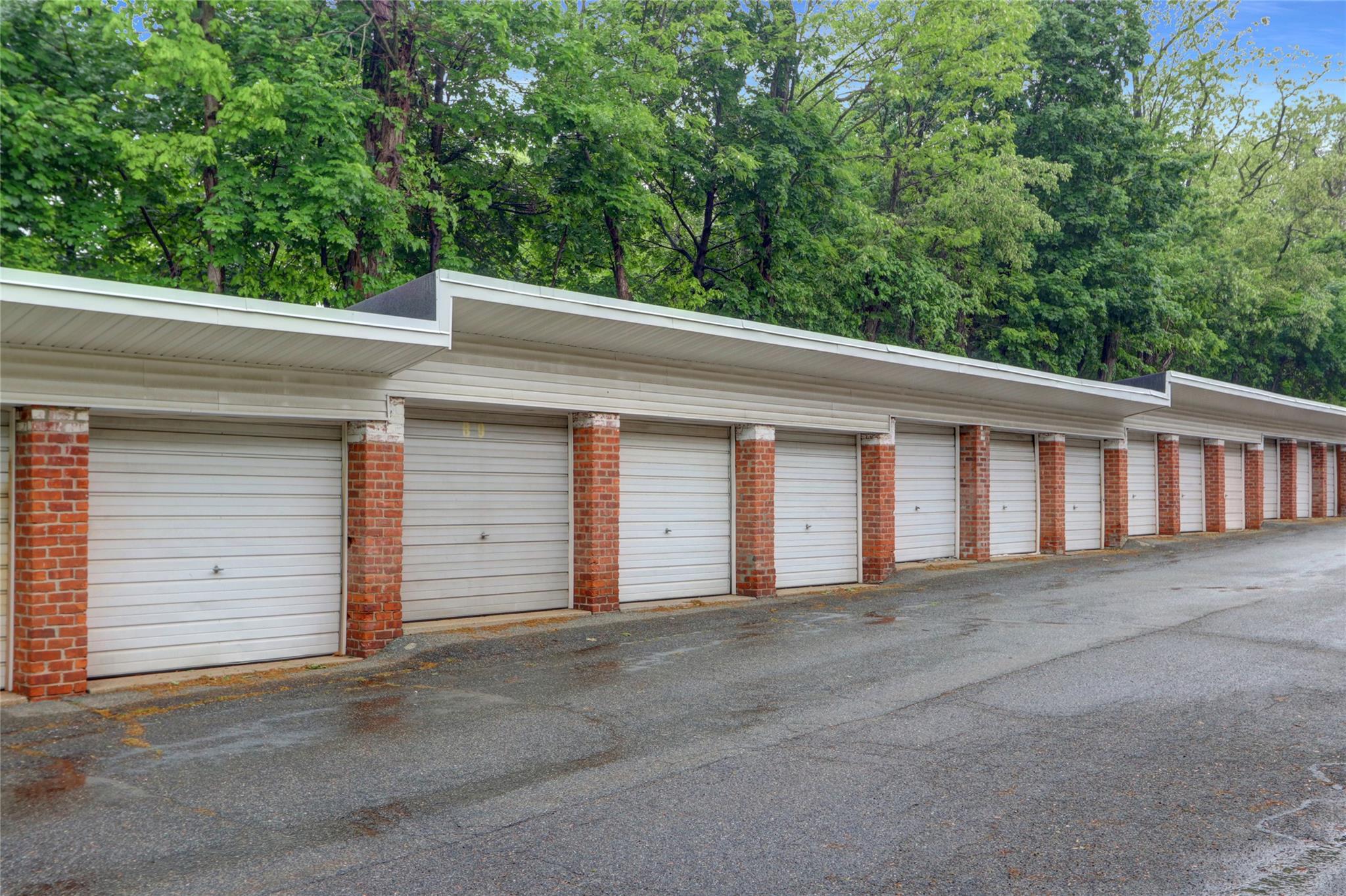 22408 Kingsbury Avenue #B, Bayside, New York image 17
