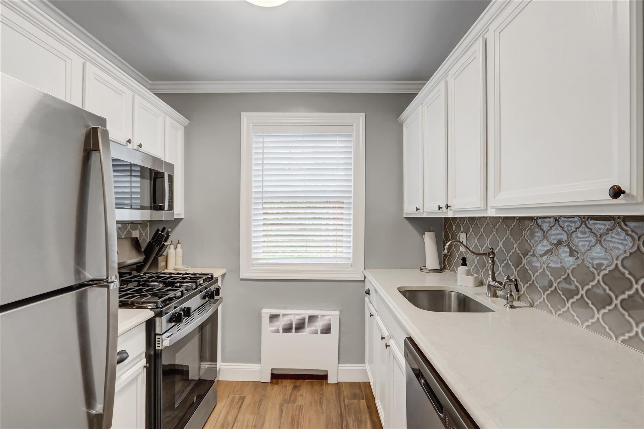 22408 Kingsbury Avenue #B, Bayside, New York image 5