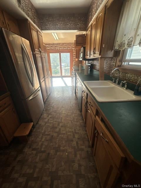 Photo of 16 Amsterdam Ave AVE, Colonie, NY 12204 (MLS # 1065504)