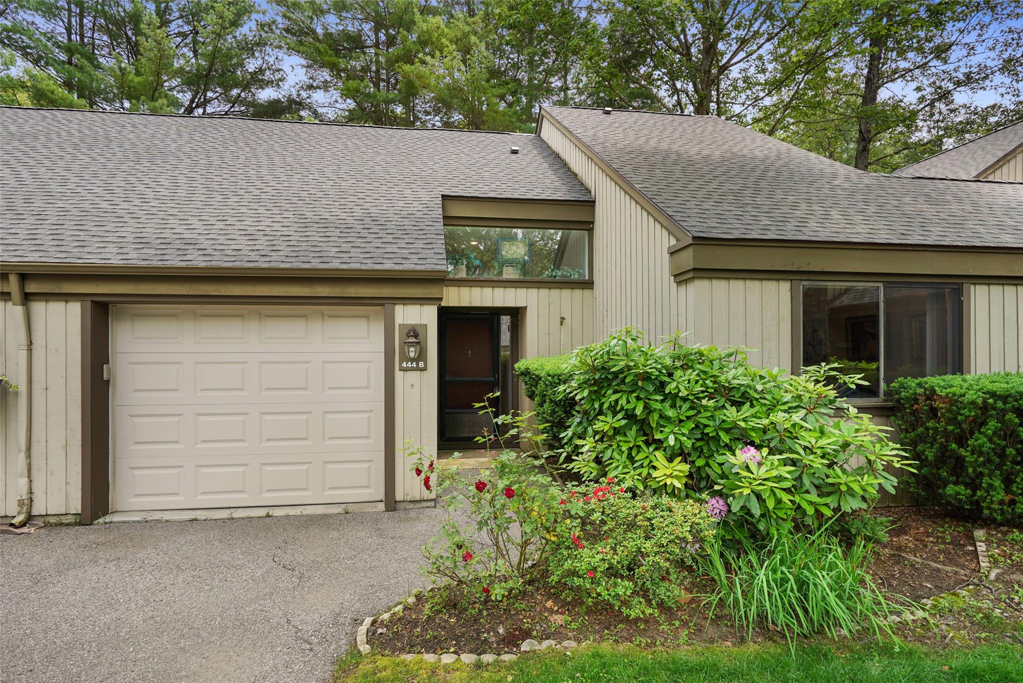 Property for Sale at Heritage Hills Drive B, Somers, New York - Bedrooms: 1 
Bathrooms: 2 
Rooms: 3  - $419,000