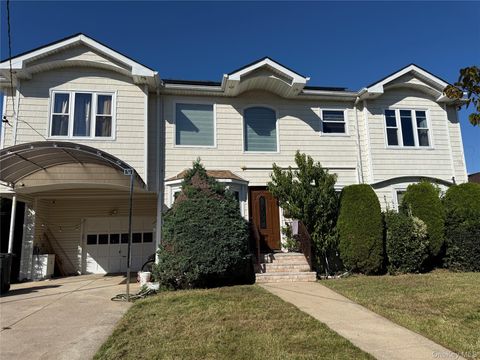 689 Arlington Avenue Baldwin NY 11510
