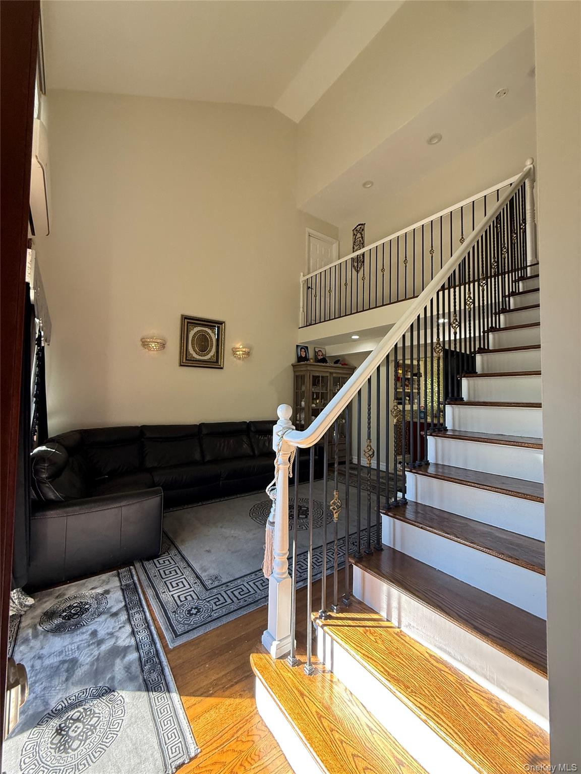 689 Arlington Avenue