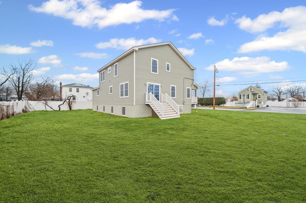 24 S 19th Street, Wyandanch, New York image 7