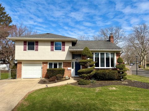 14 Glendale Drive Melville NY 11747