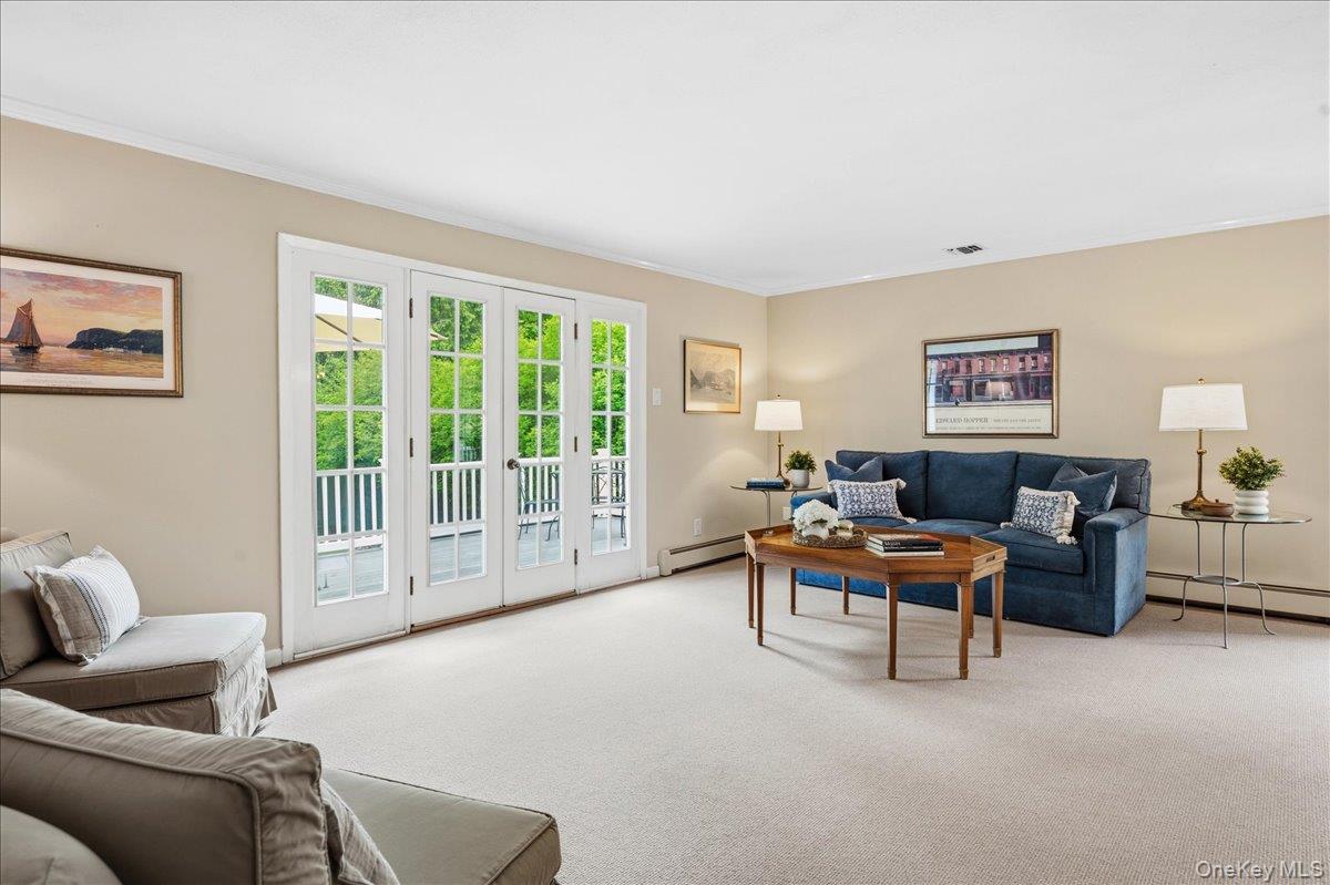 280 Maple Road