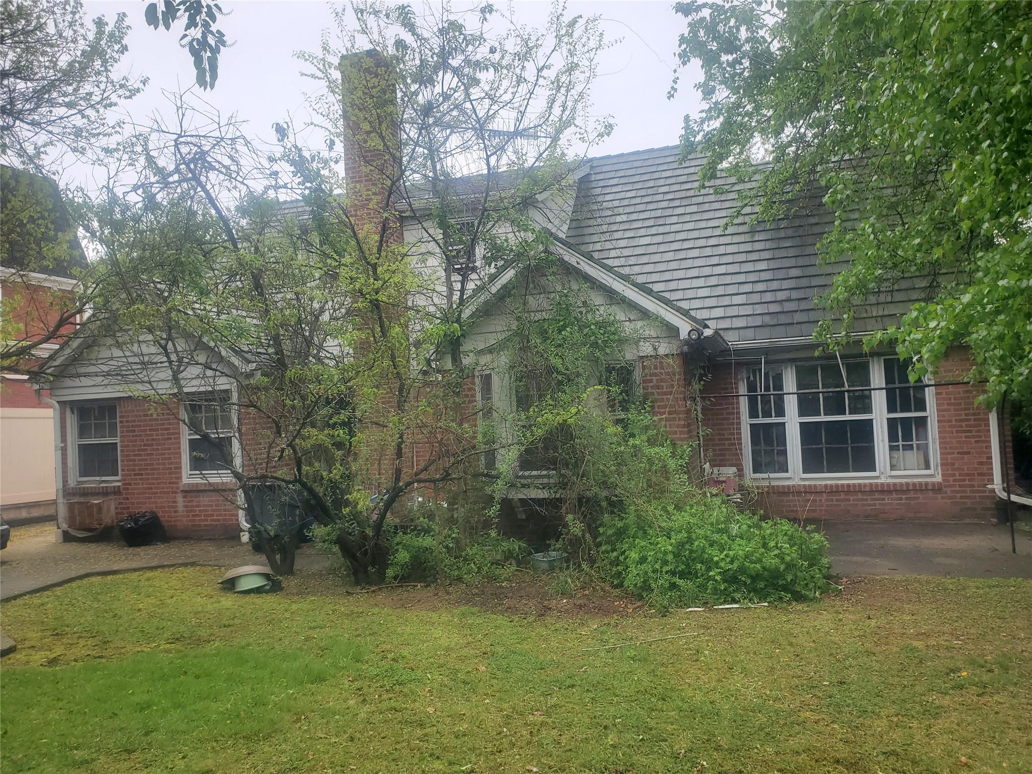 112-30 68 Avenue, Forest Hills, New York image 4