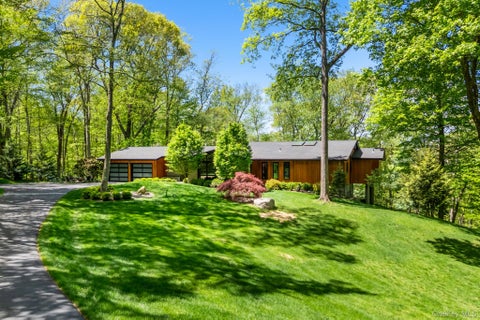 Homes For Sale - 2 The Logging Road<br/> Westchester County, Waccabuc, NY 10597