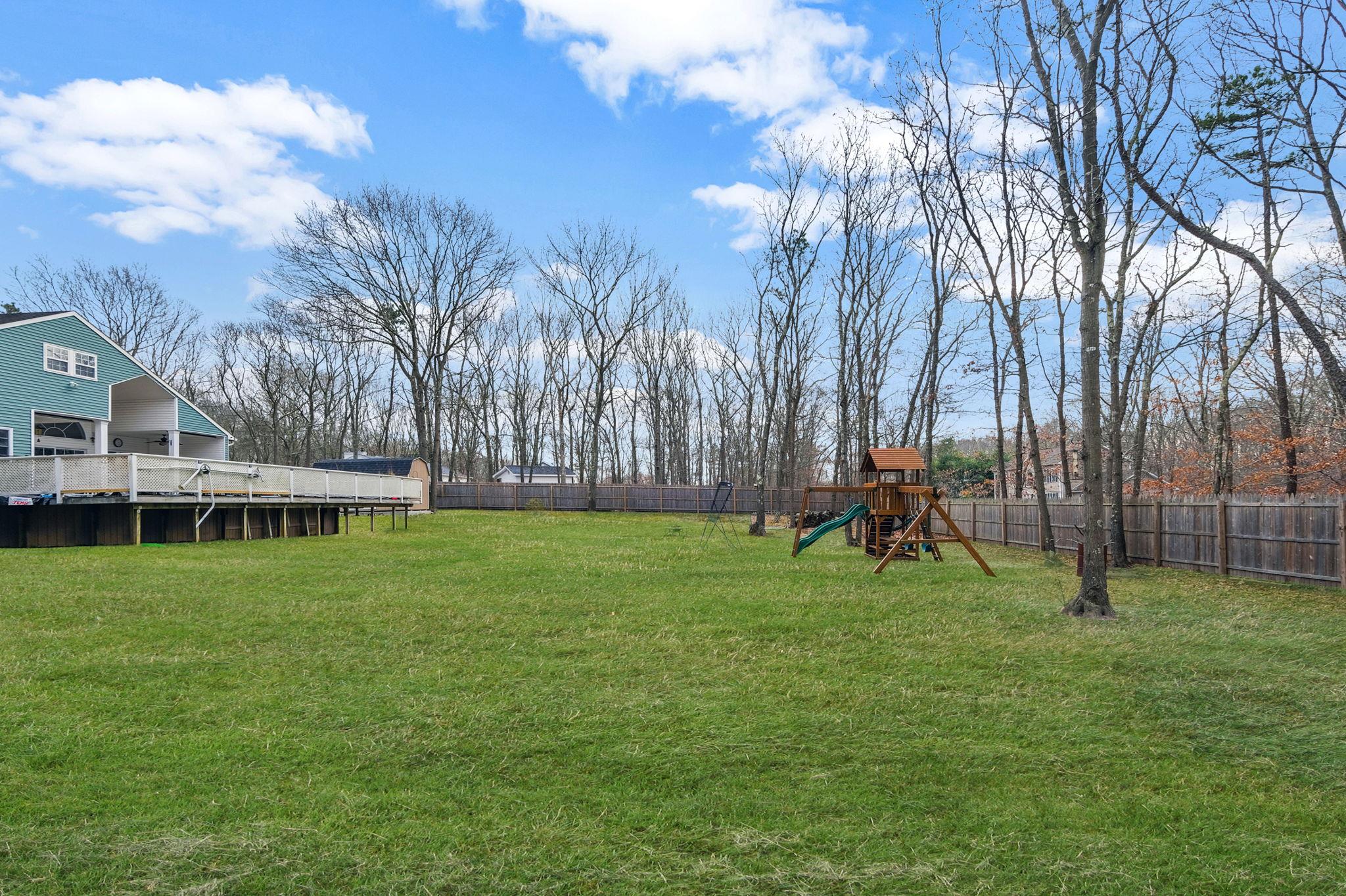 12 Black Pine Street, Center Moriches, New York image 21