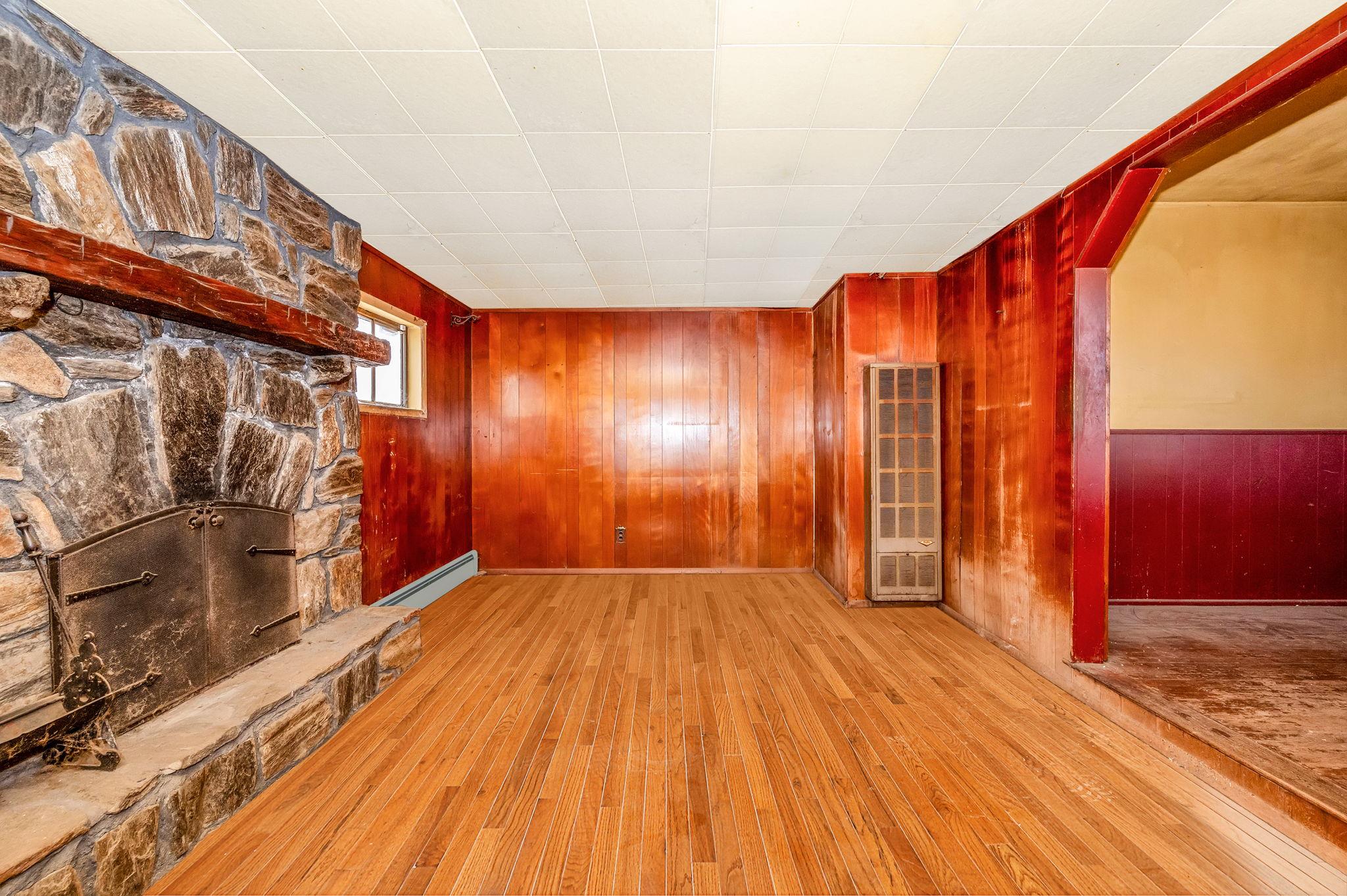 1354 Brooklyn Blvd Blvd, Bay Shore, New York image 6