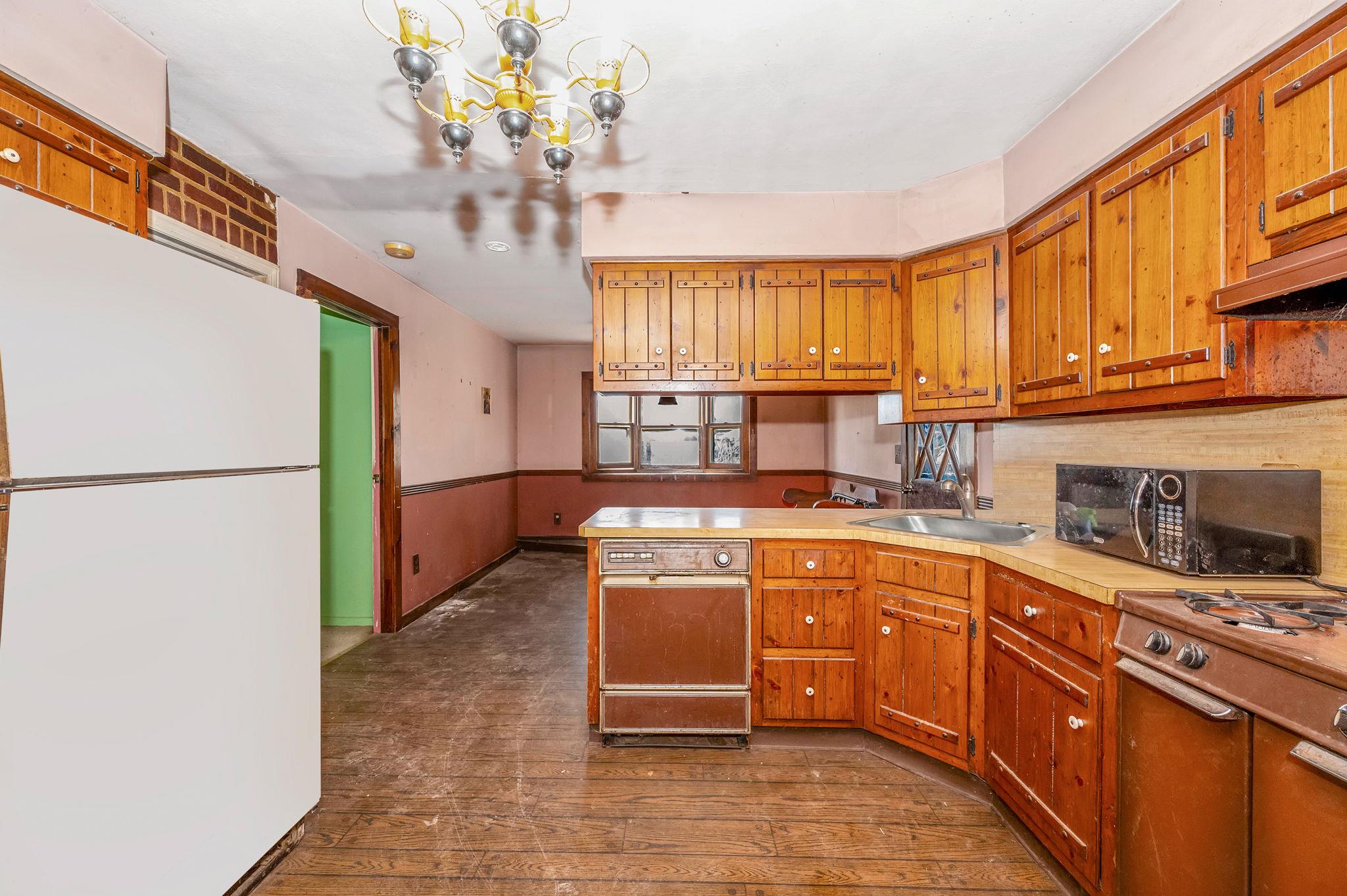 1354 Brooklyn Blvd Blvd, Bay Shore, New York image 17