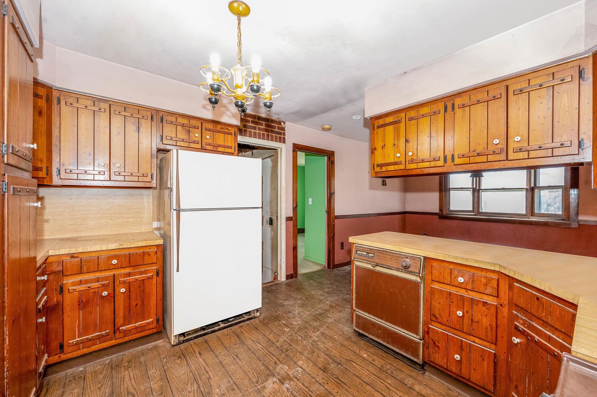 1354 Brooklyn Blvd Blvd, Bay Shore, New York image 16