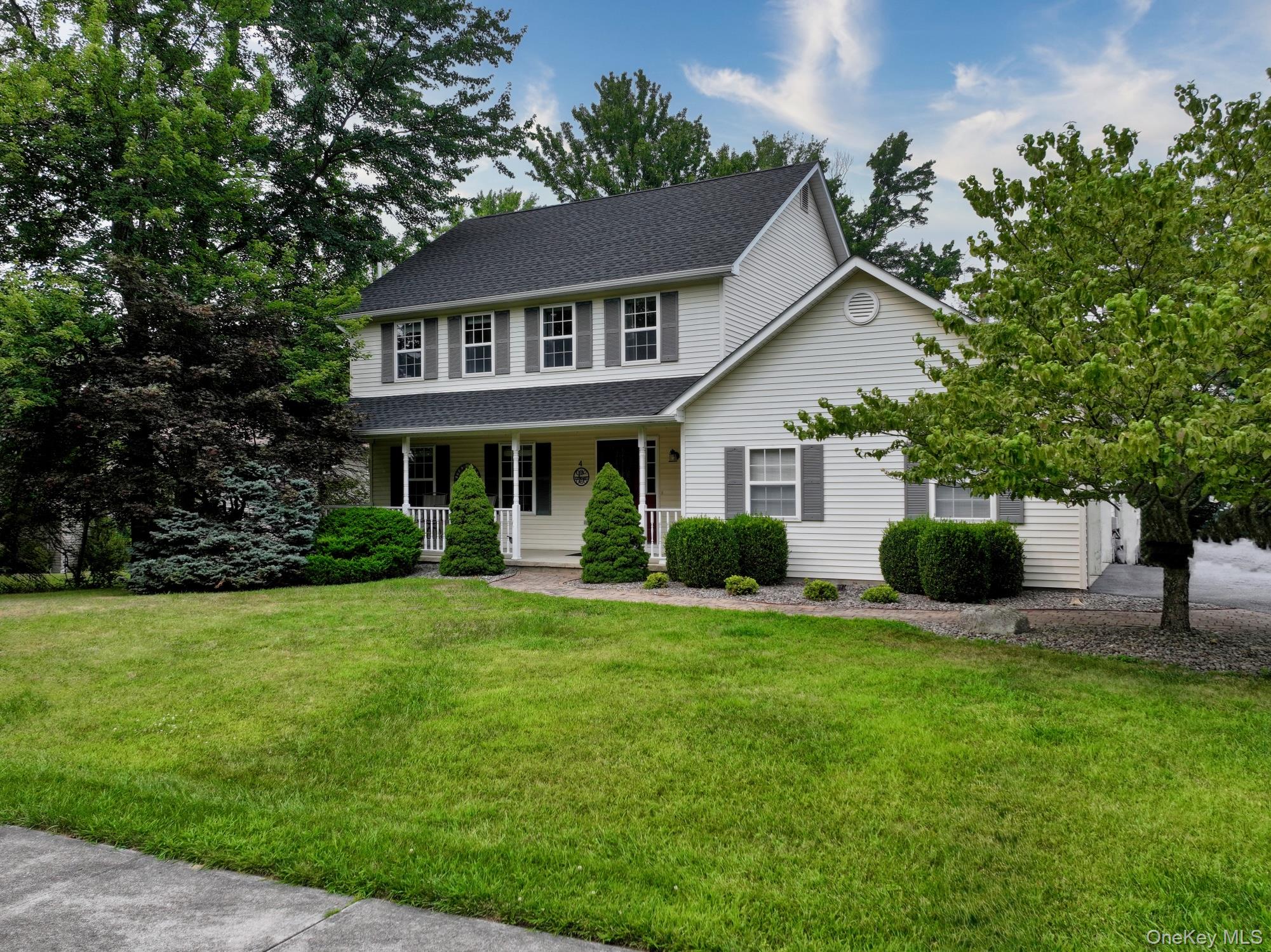 4 Seals Drive