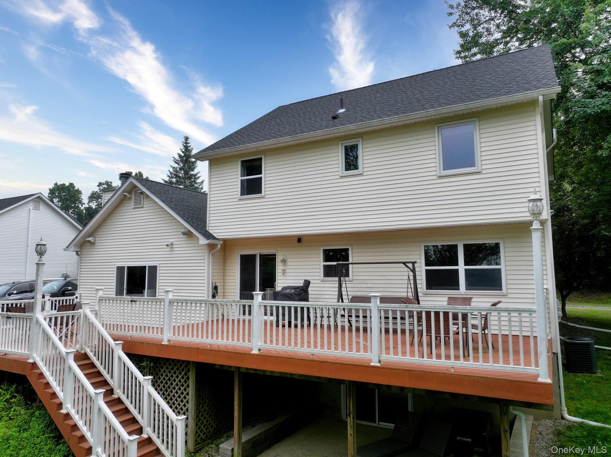 4 Seals Drive