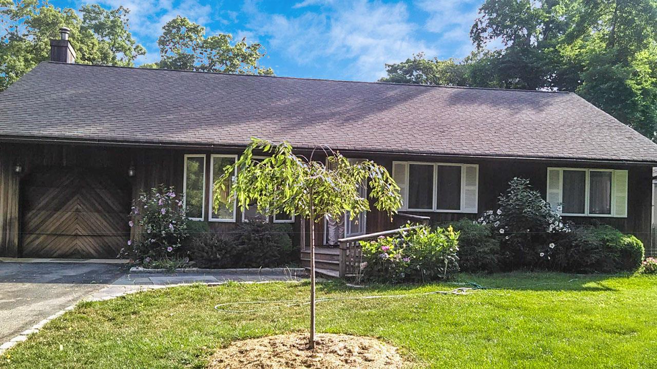 86 Highland Down, Shoreham, New York image 4