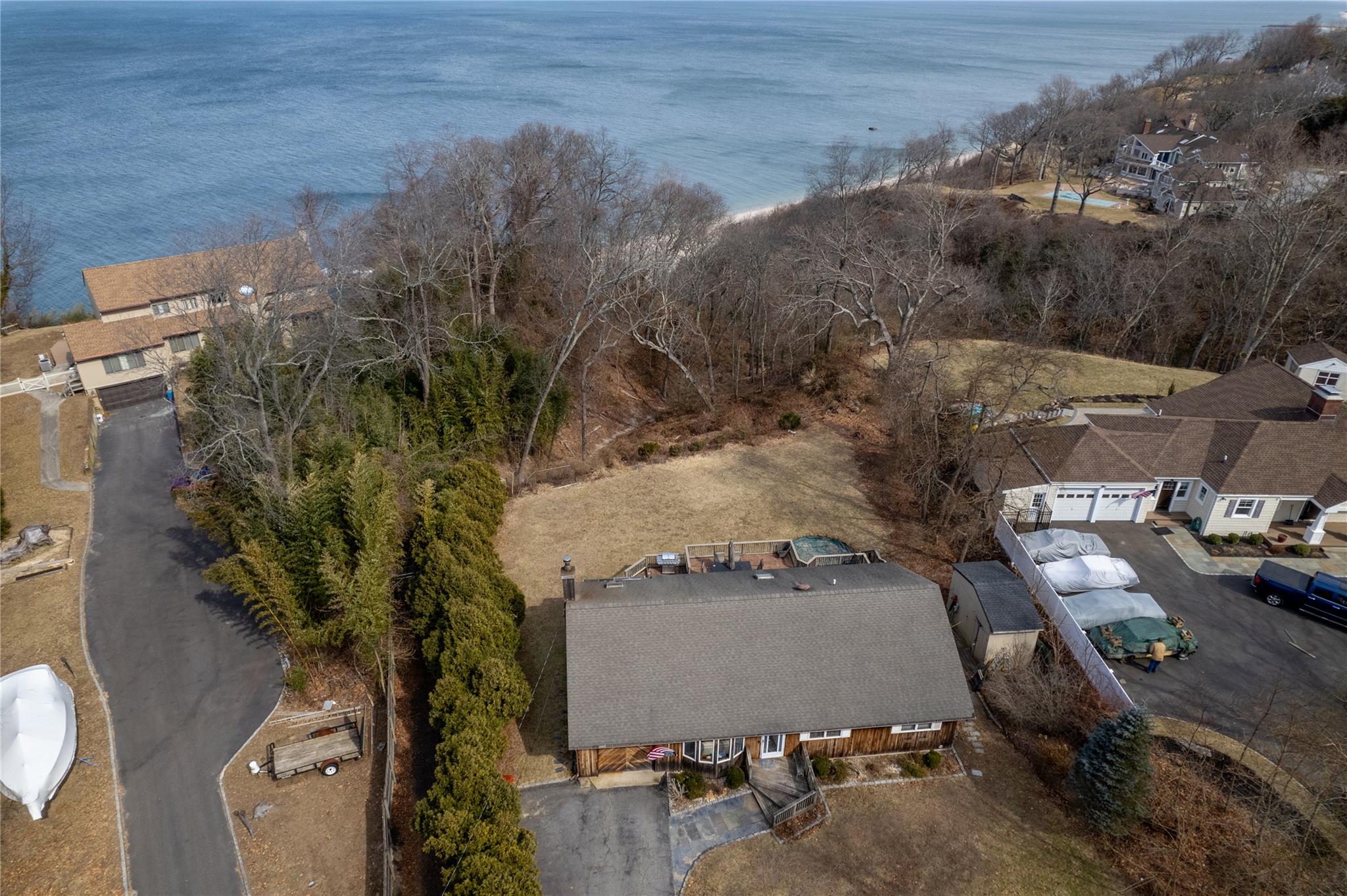 86 Highland Down, Shoreham, New York image 2