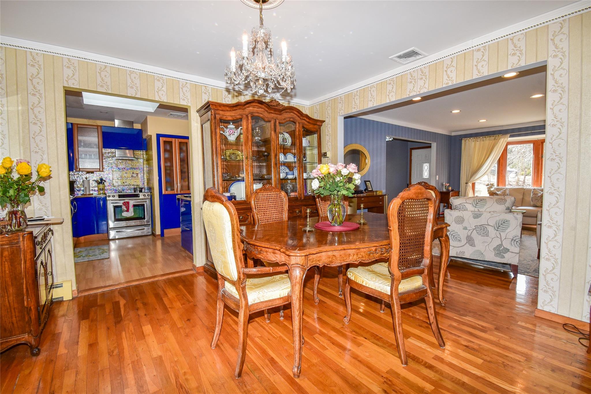 86 Highland Down, Shoreham, New York image 17