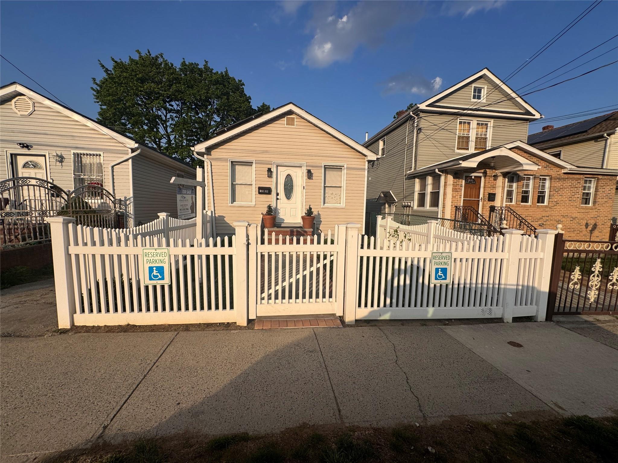 Property for Sale at 144th Street, South Ozone Park, Queens, NY - Bedrooms: 3 
Bathrooms: 2 
Rooms: 8  - $615,000