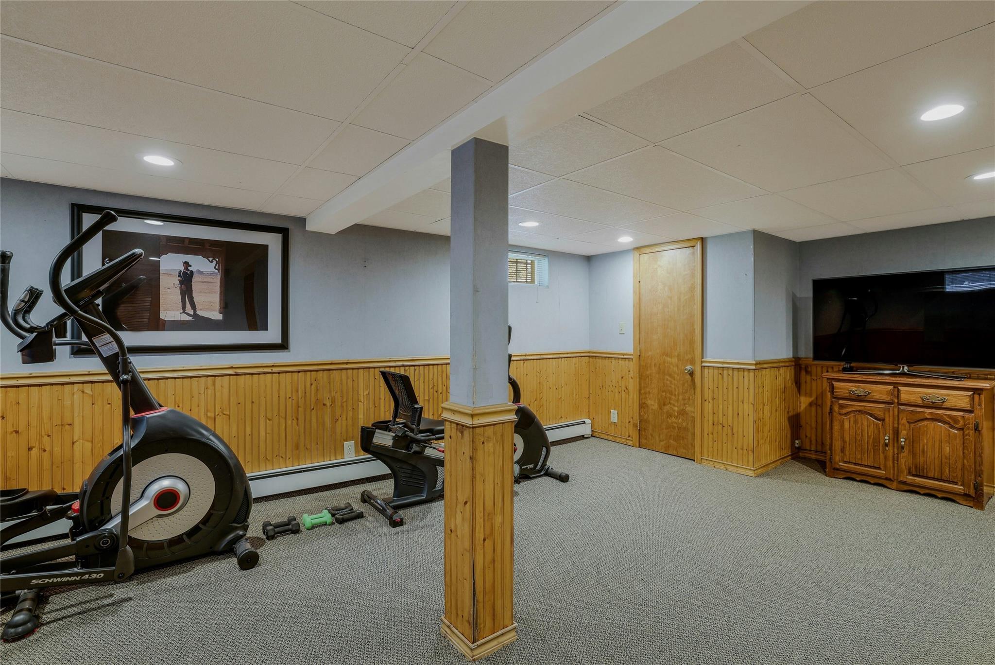 1784 W End Avenue, New Hyde Park, New York image 21