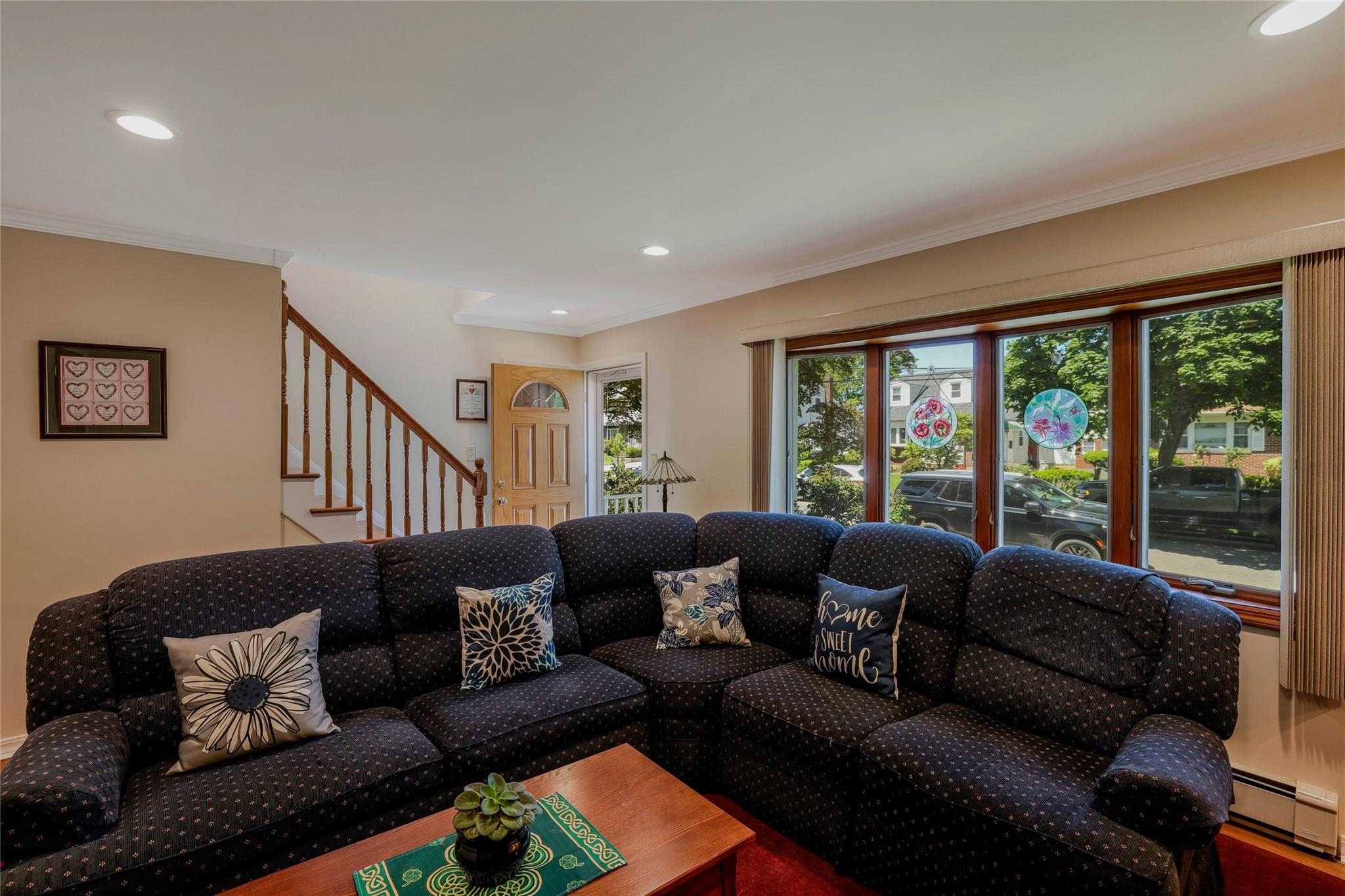 1784 W End Avenue, New Hyde Park, New York image 5