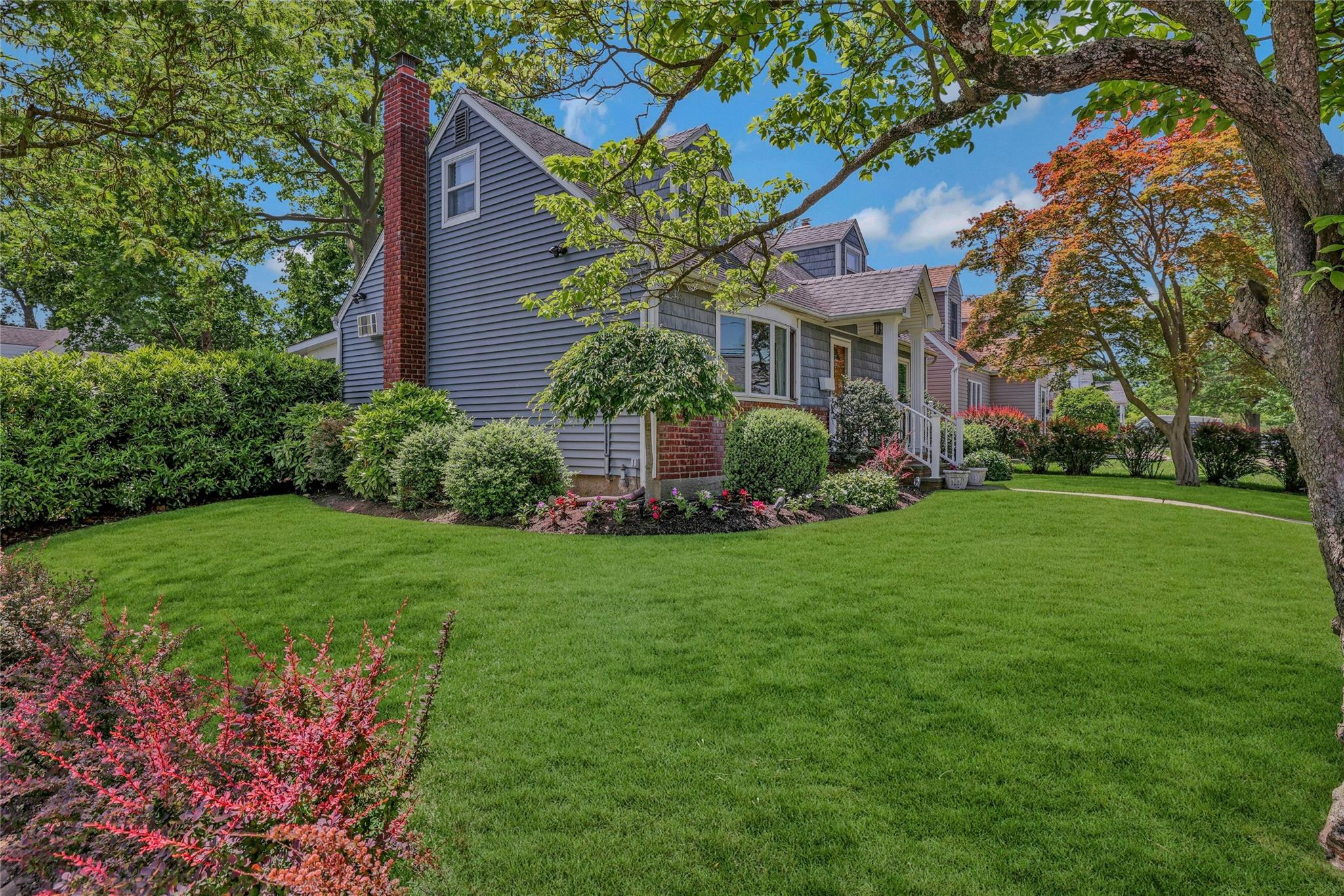 1784 W End Avenue, New Hyde Park, New York image 26