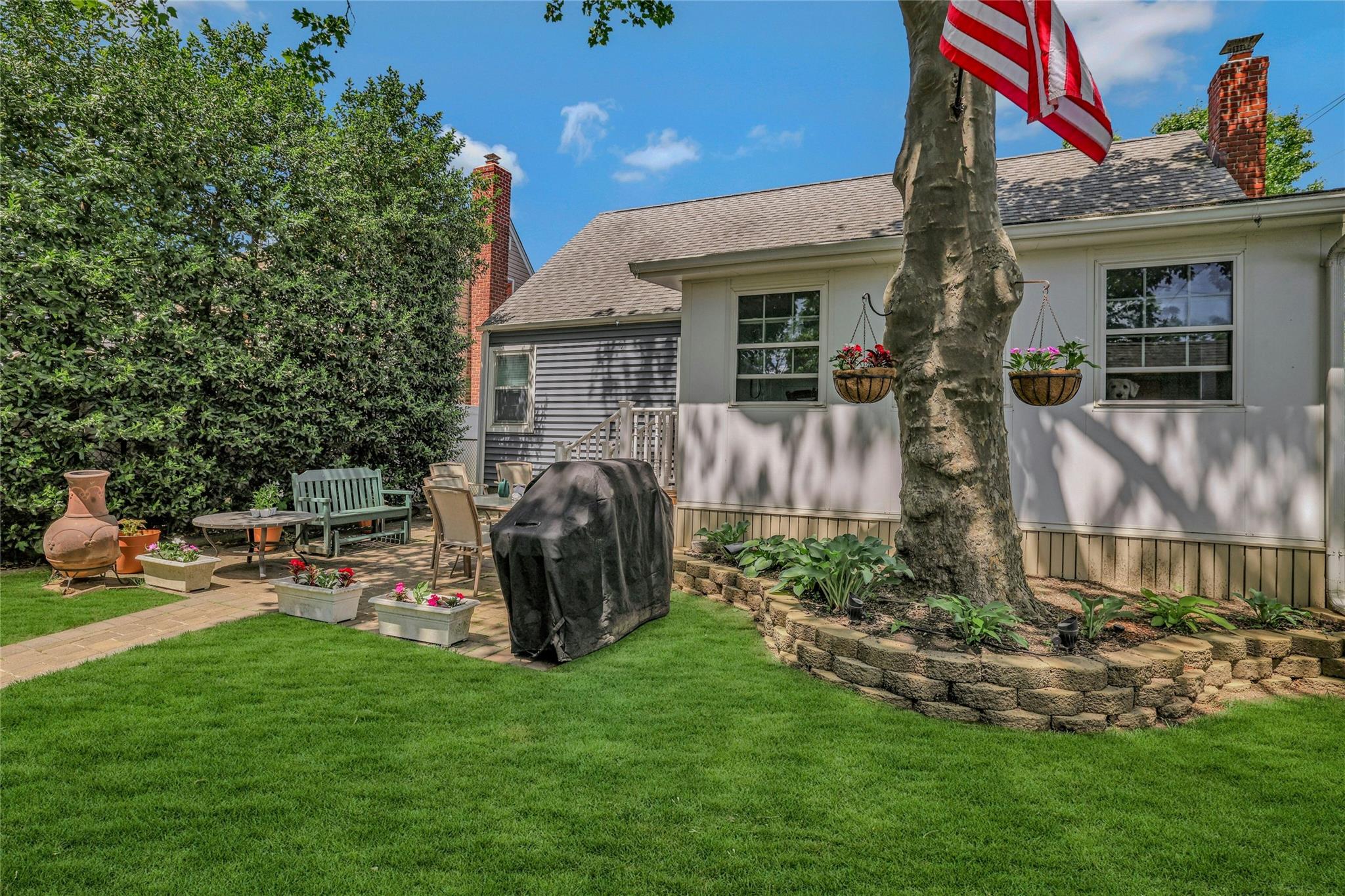 1784 W End Avenue, New Hyde Park, New York image 24
