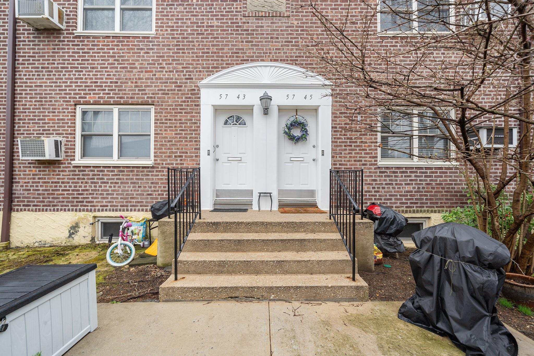 57-45 Marathon Parkway #UPPR, Little Neck, New York image 3
