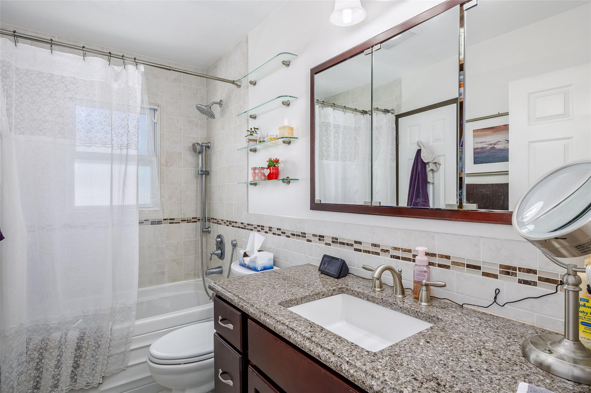 103 Glenwood Lane, Port Jefferson, New York image 32