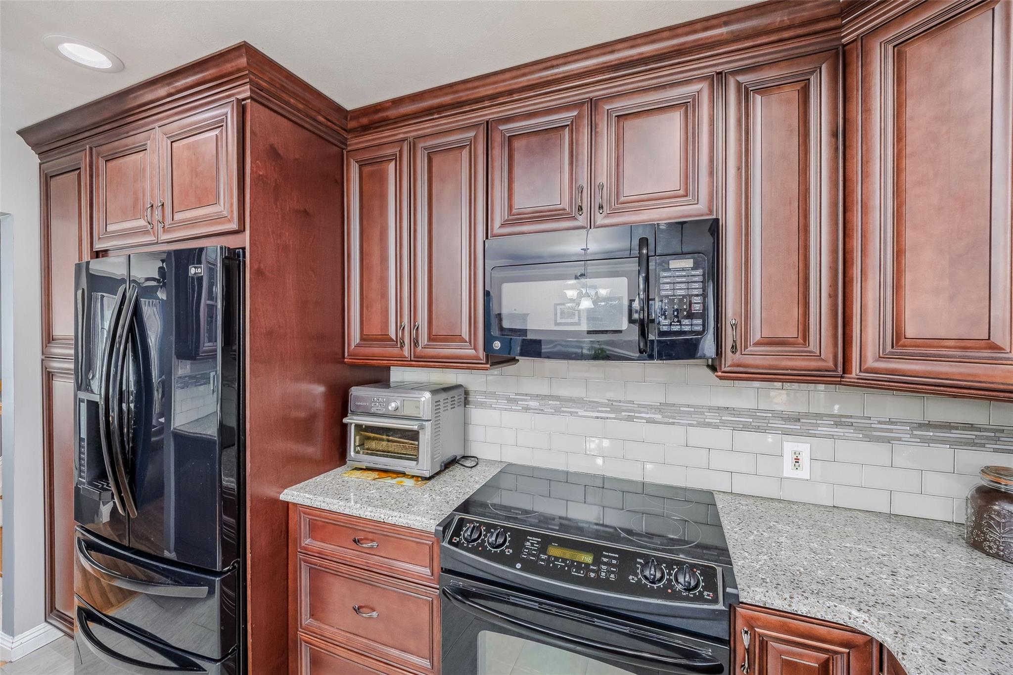 103 Glenwood Lane, Port Jefferson, New York image 26