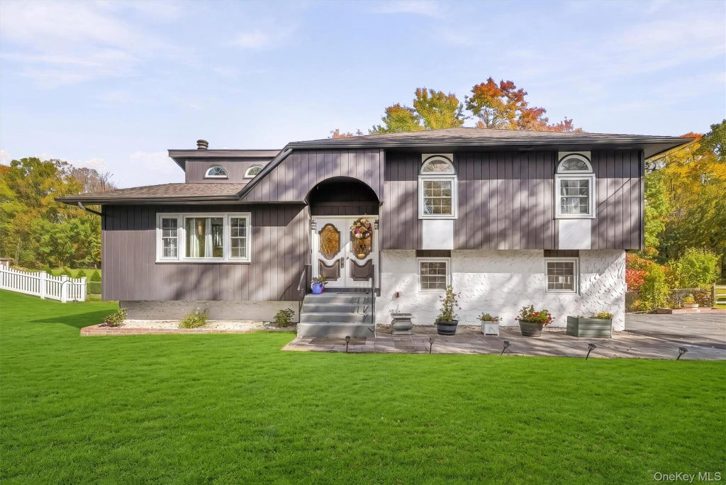 Photo of 61 Stonykill Road, Wappingers Falls, NY 12590 (MLS # 1003964)