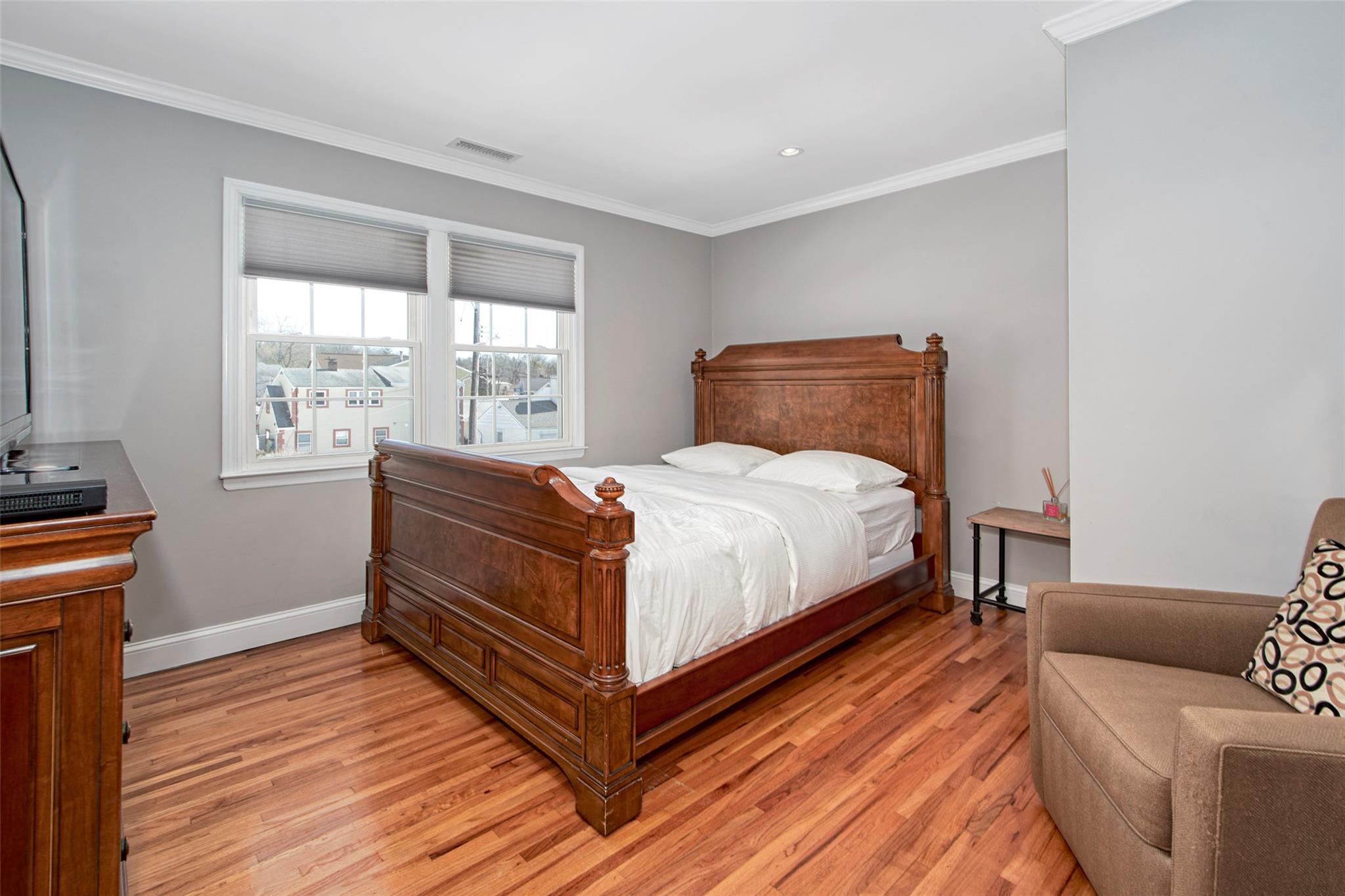 80 Madison Avenue, Pleasantville, New York image 16