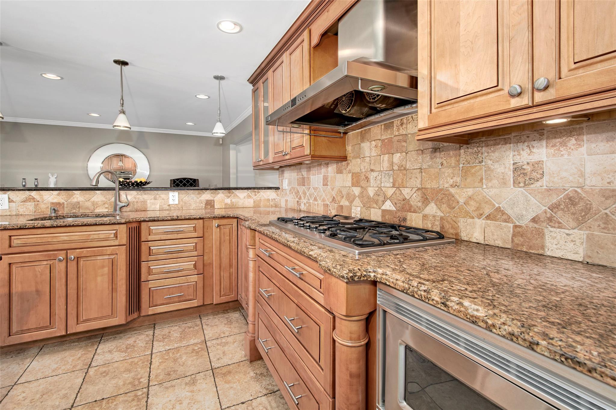 80 Madison Avenue, Pleasantville, New York image 12