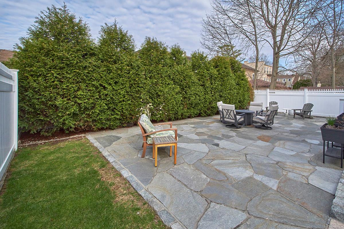 80 Madison Avenue, Pleasantville, New York image 2