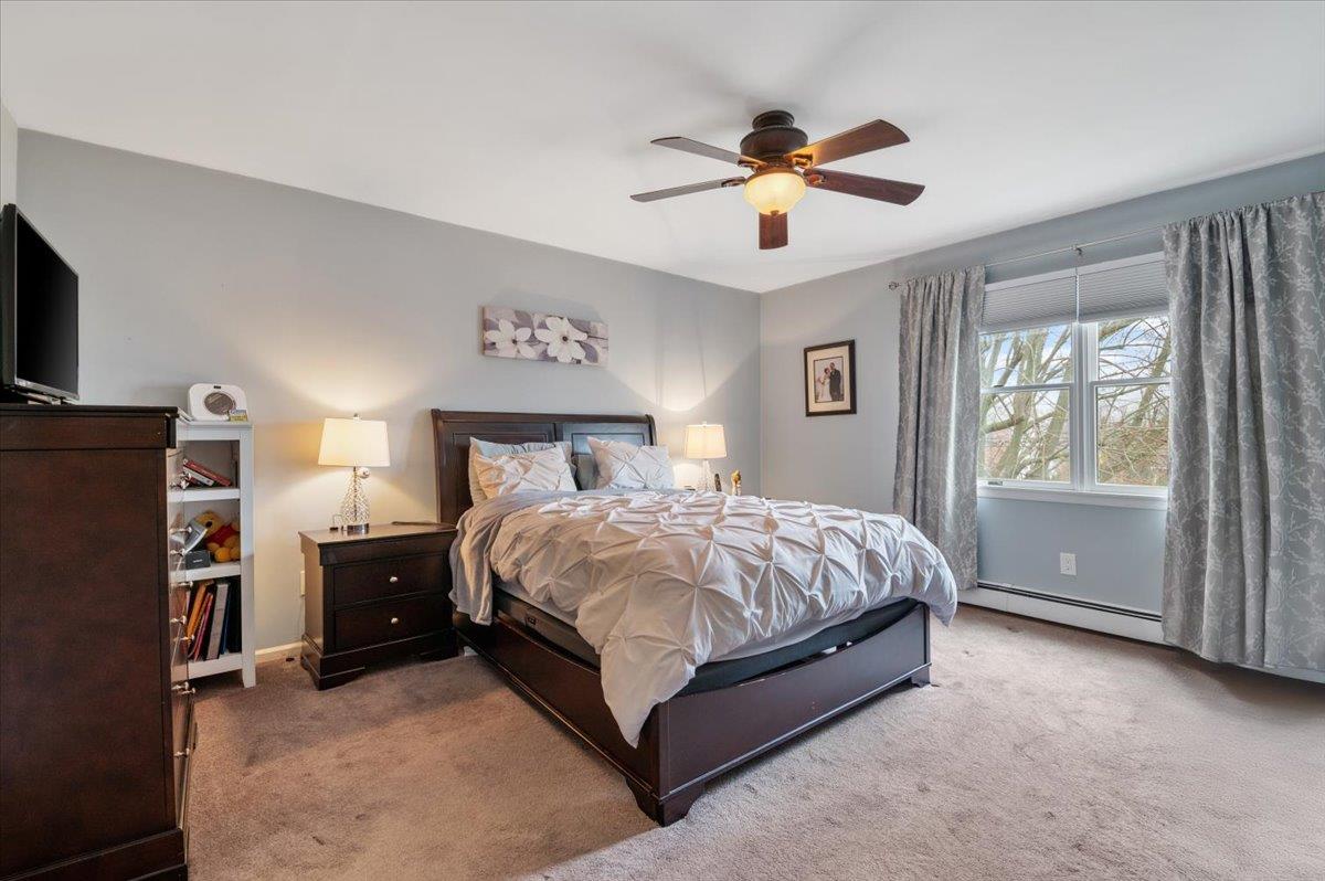 124 Meroke Lane, East Islip, Florida image 16