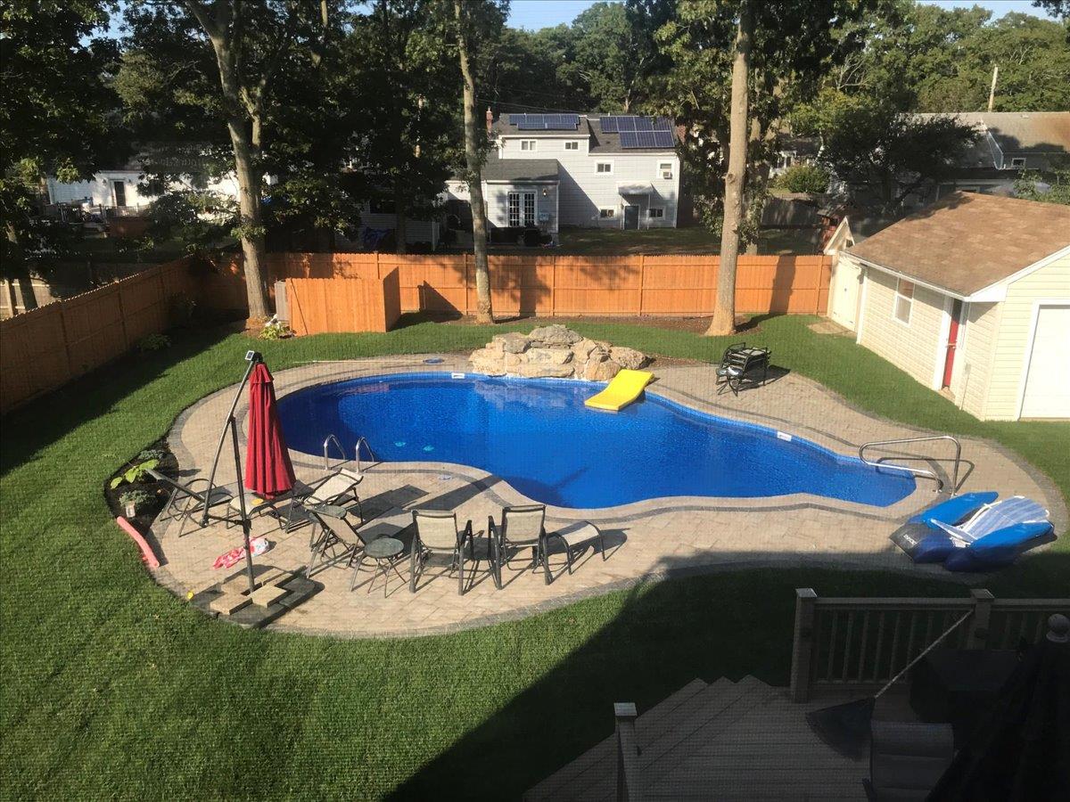 124 Meroke Lane, East Islip, Florida image 22