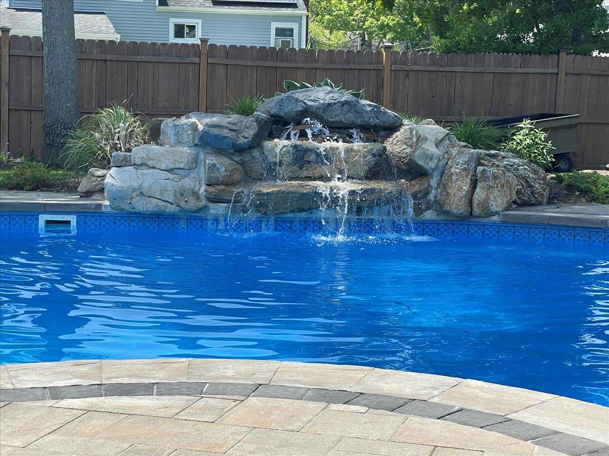 124 Meroke Lane, East Islip, Florida image 23